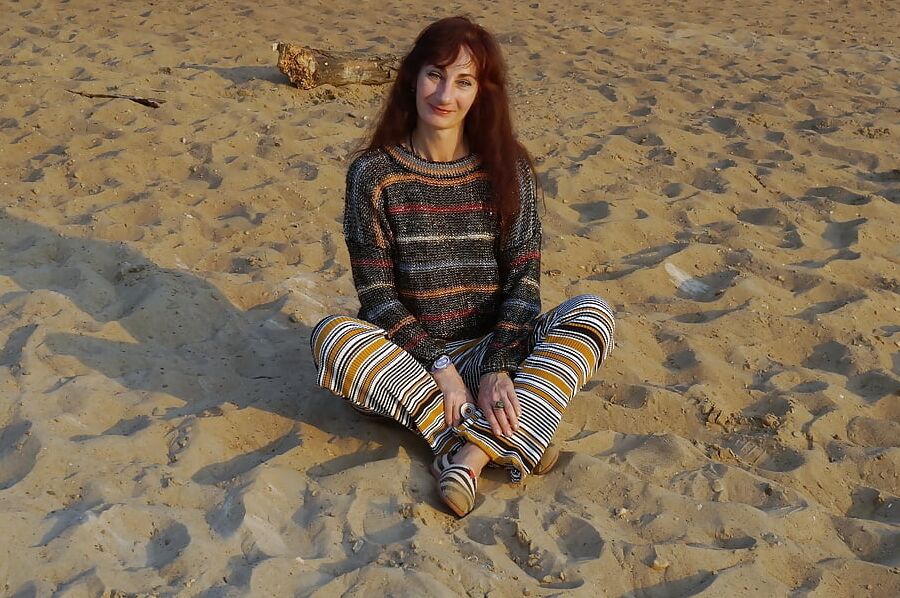 On the Sand (ShopAkira pants)