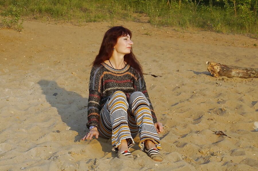 On the Sand (ShopAkira pants)