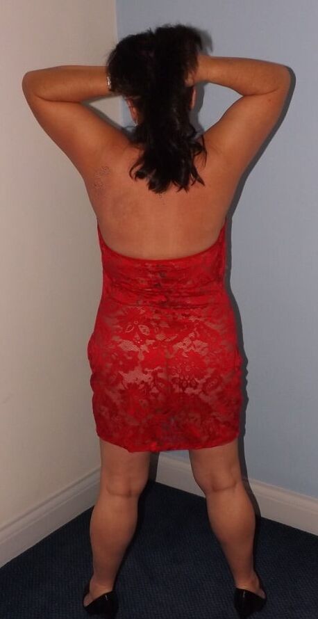Julie Cunningham sexy hotel photos 15 Oct 18