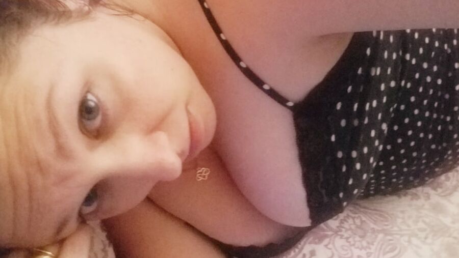 Weekly roundup - housewife milf