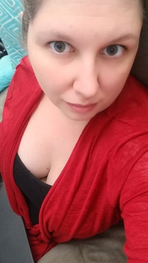 Weekly roundup - housewife milf