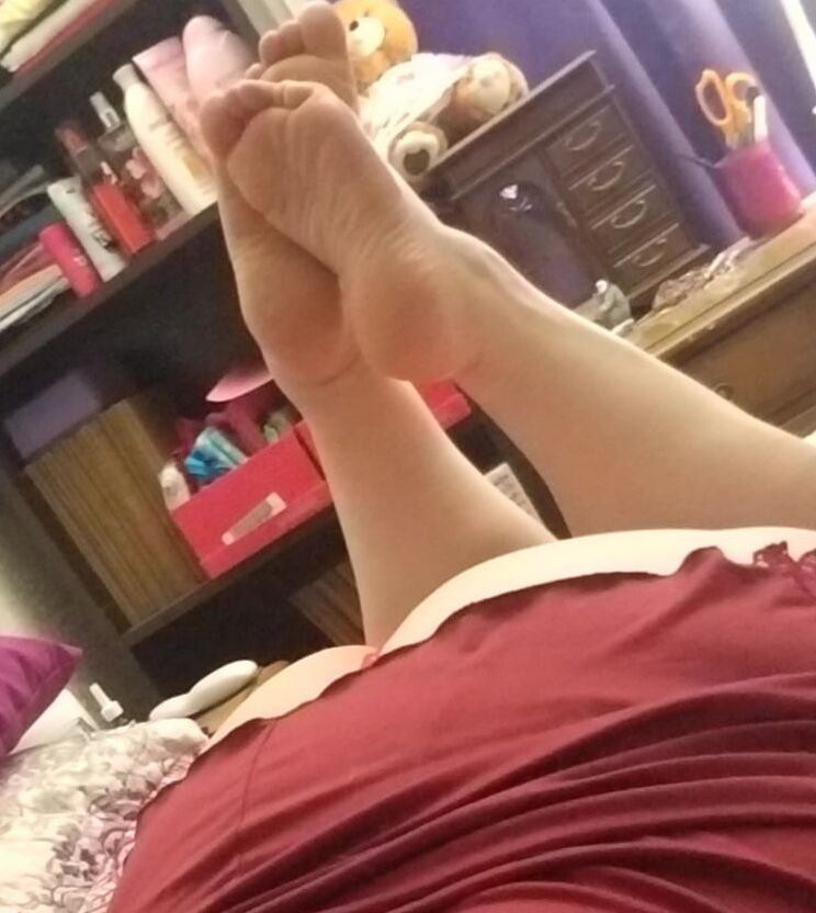 Weekly roundup - housewife milf