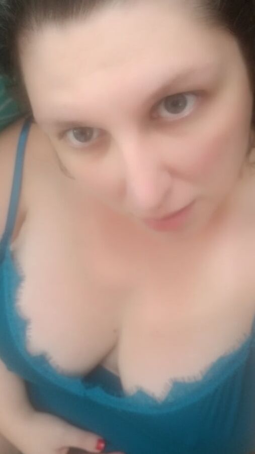 Weekly roundup - housewife milf
