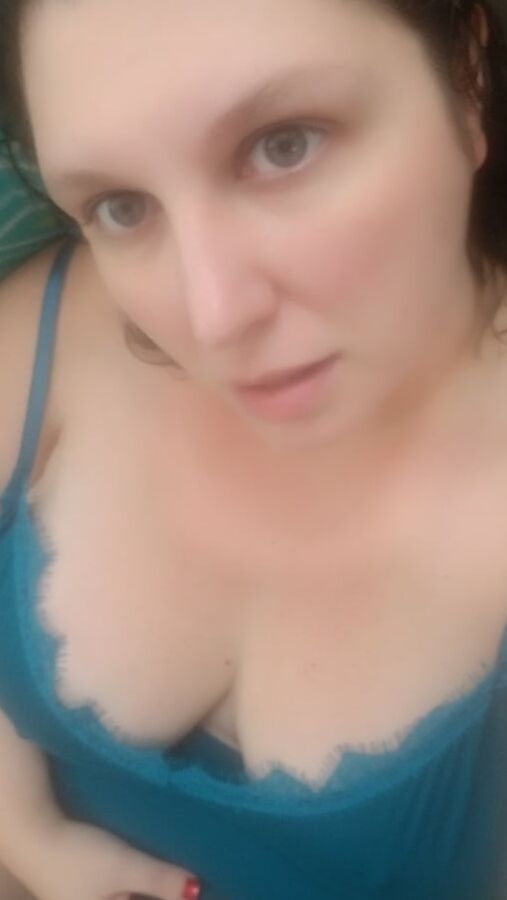 Weekly roundup - housewife milf