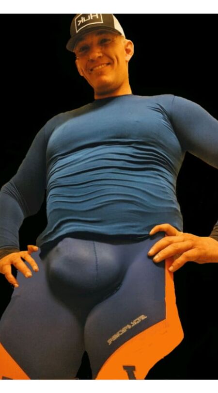 WHAT I WEAR TO MY COED CYCLING GROUP....BULGING SPANDEX!