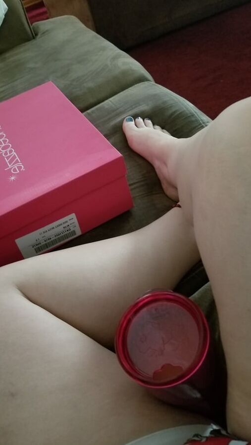 New panites, new nightie, new haircut ... milf housewife