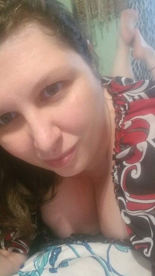 New panites, new nightie, new haircut ... milf housewife