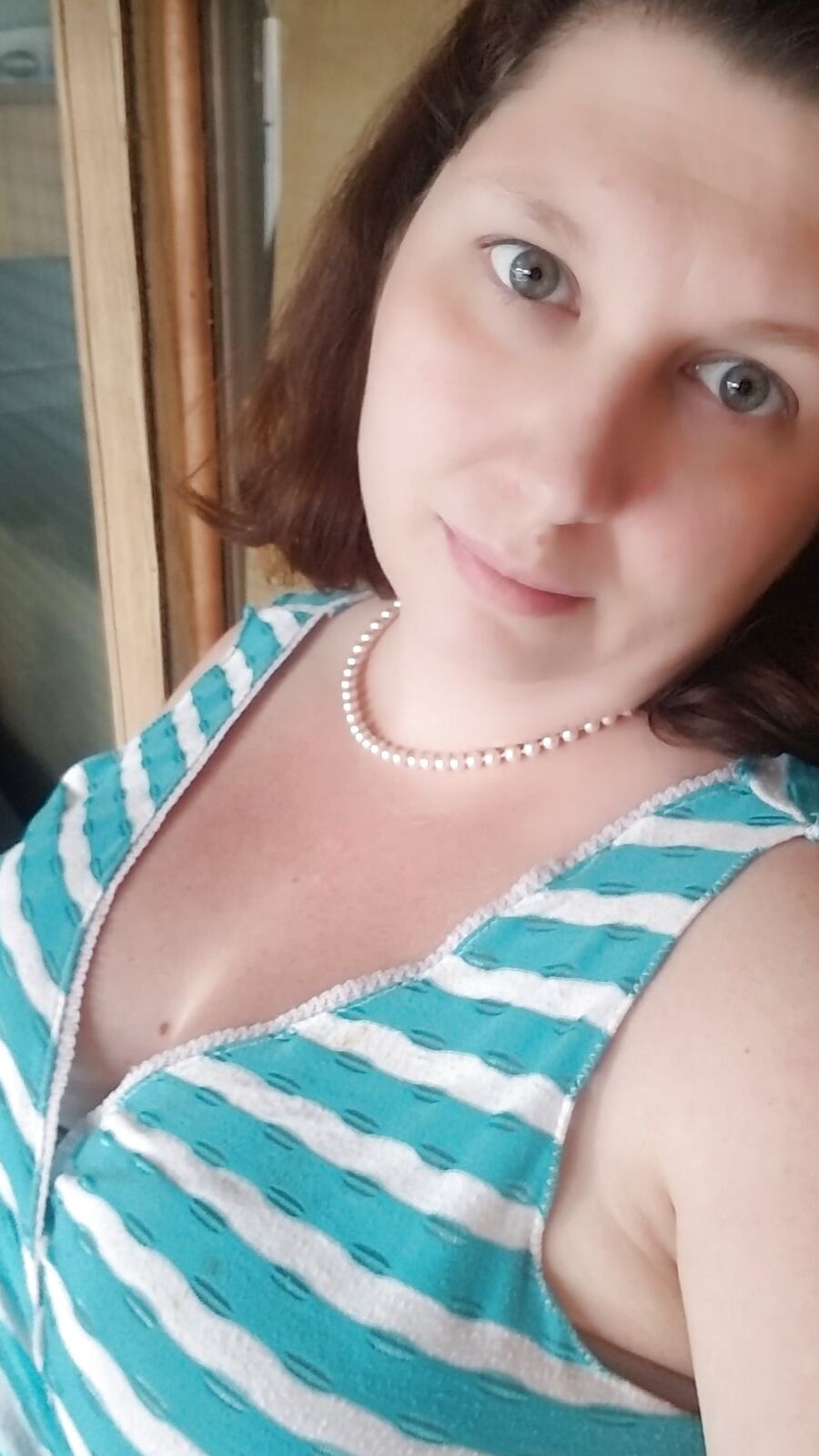 Dance Mom life ... waiting at the studio snapping pics  milf