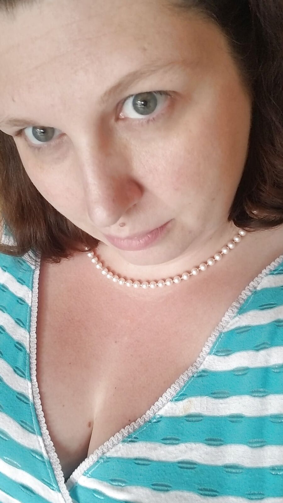 Dance Mom life ... waiting at the studio snapping pics  milf