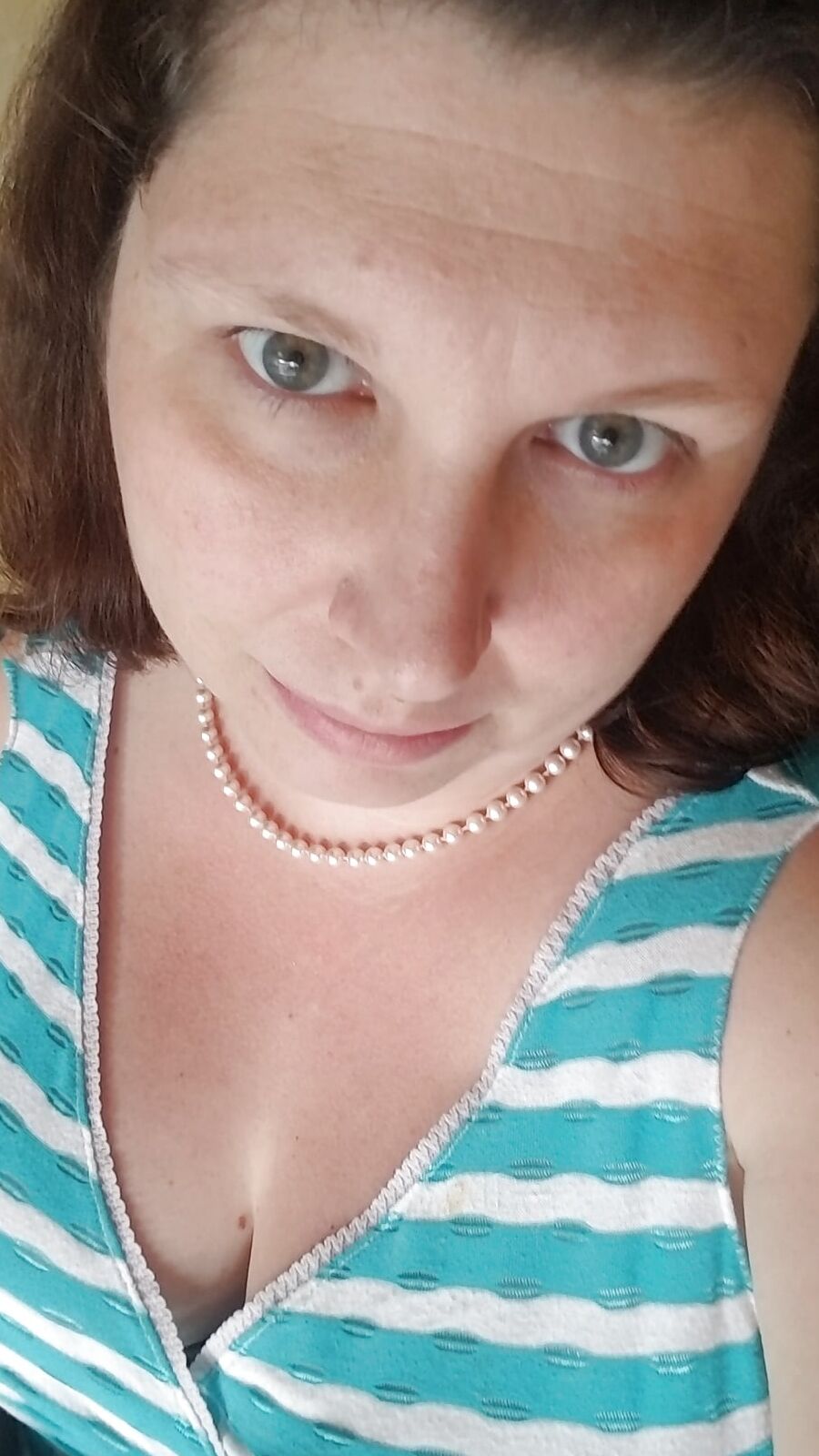 Dance Mom life ... waiting at the studio snapping pics  milf