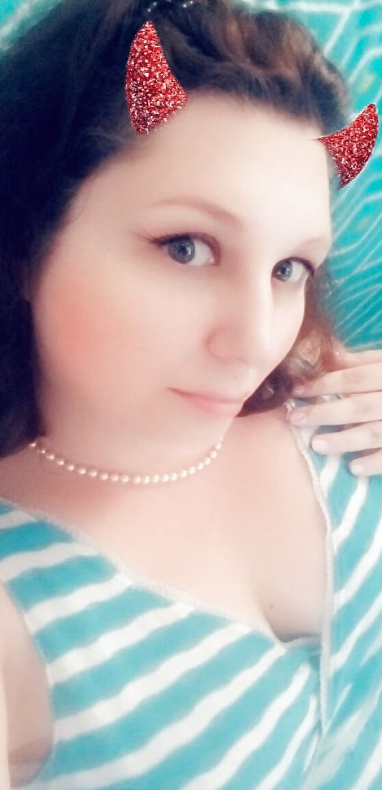 Dance Mom life ... waiting at the studio snapping pics  milf
