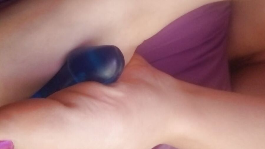 Having a lovely chat with a friend..... milf bored housewife