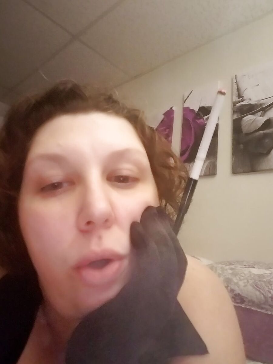 50's Glam Pinup Style Smoking Cigarette Holder Milf Wife