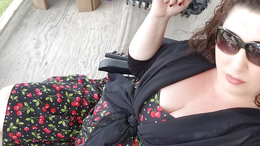 50s pinup dress.... just your average housewife & milf