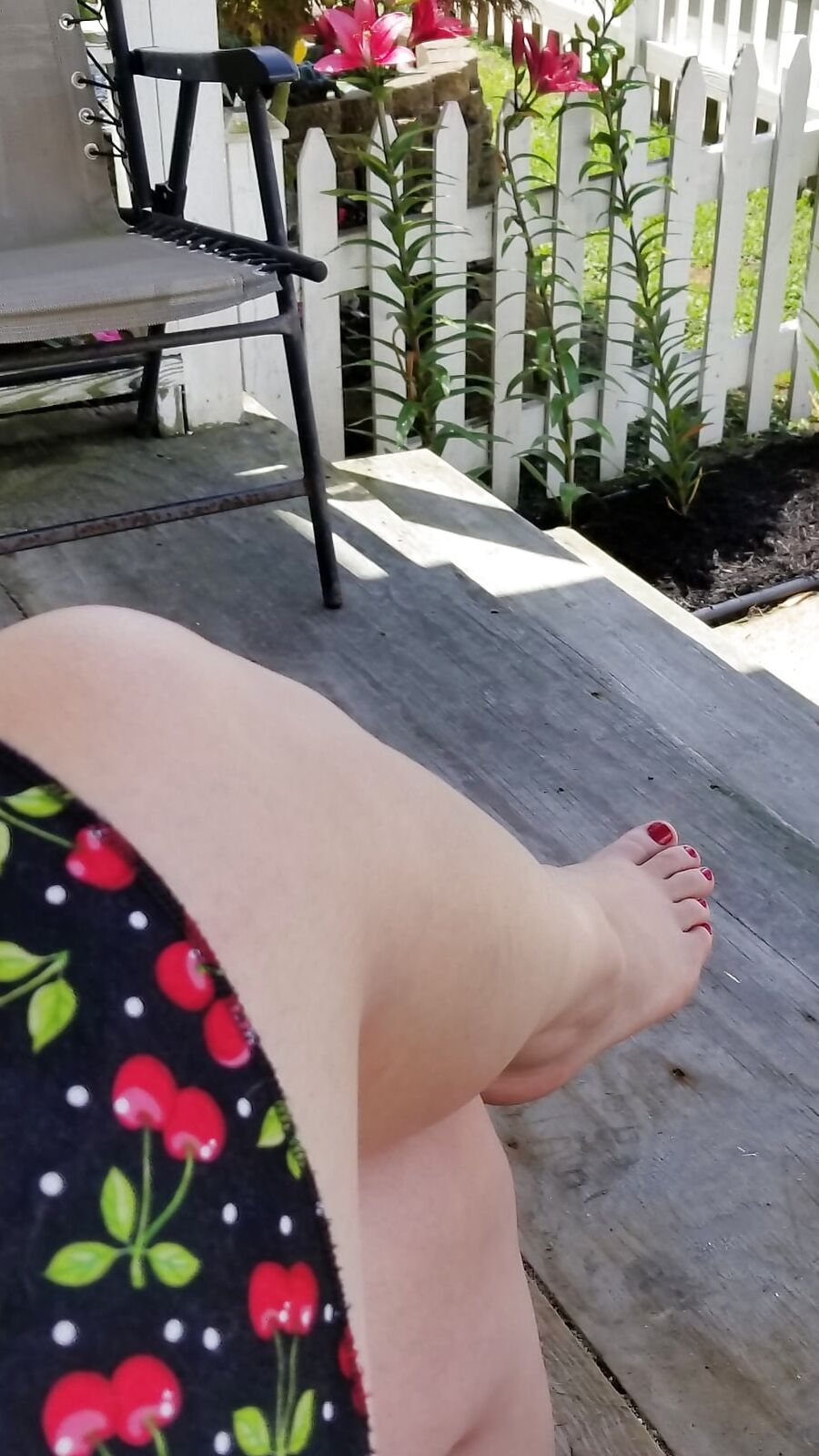 50s pinup dress.... just your average housewife & milf