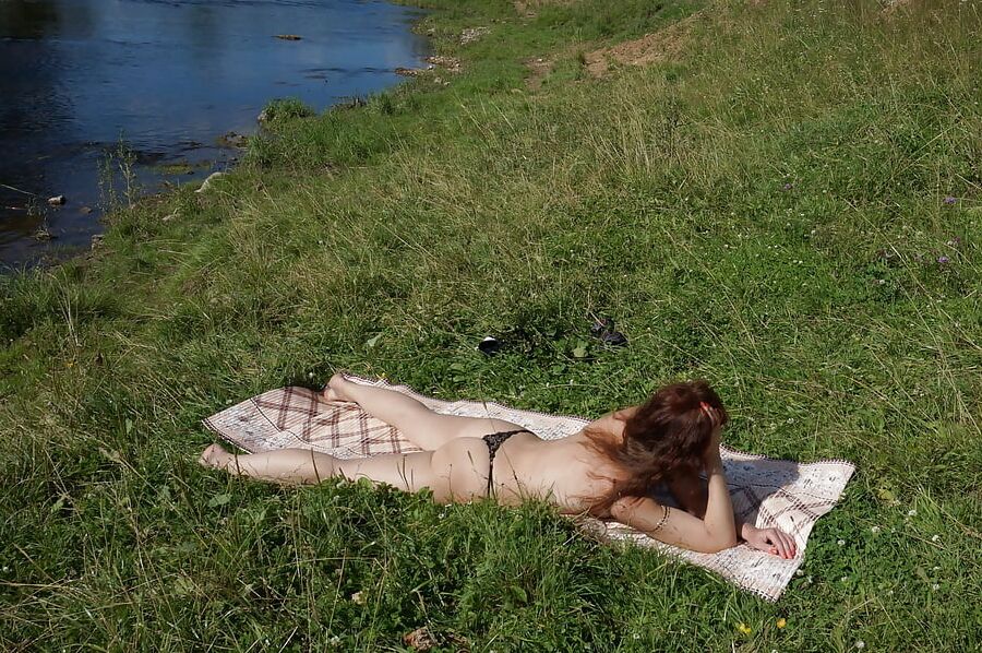 On Derzha-river beach