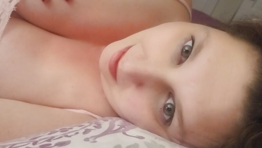 Pretty in pink.... the dainty side coming out play milf wife