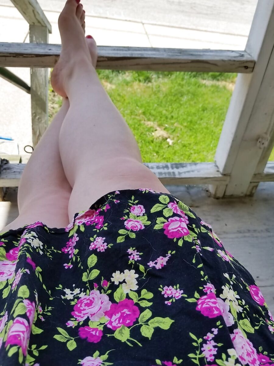 From Coffee in My pjs to Priming for Dinner & Fun in the Sun