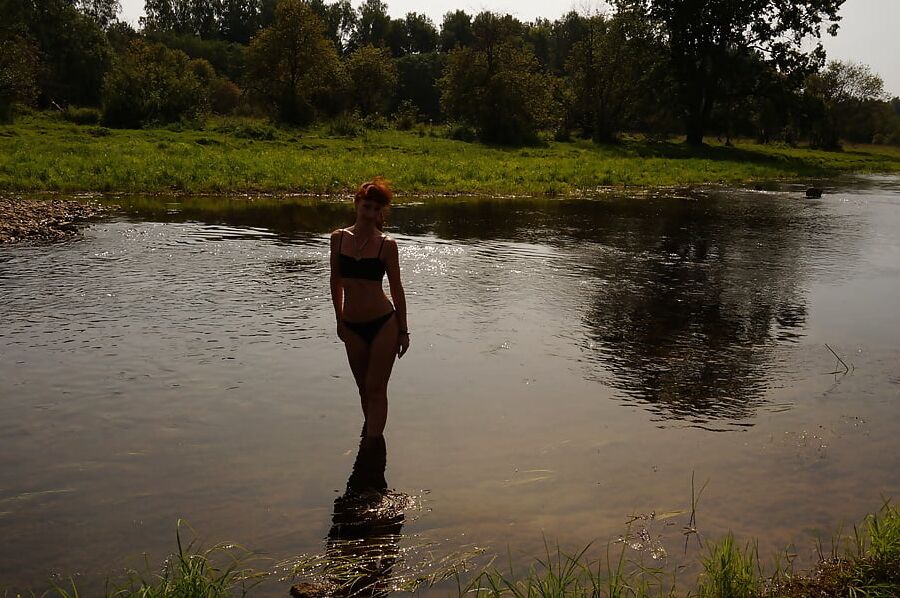 Play with Sun in Derzha-river