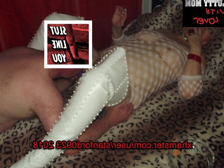 SLUTTY MOM WITH LOVER