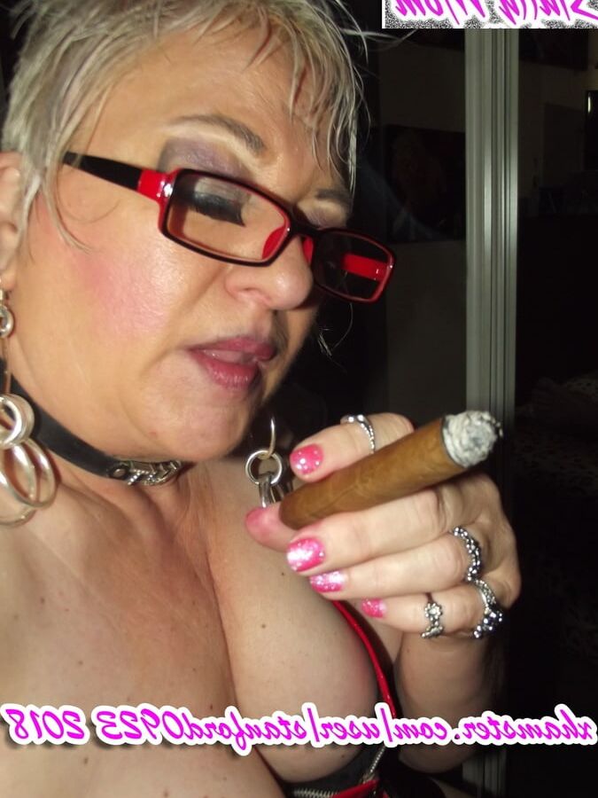 SLUTTY MOM