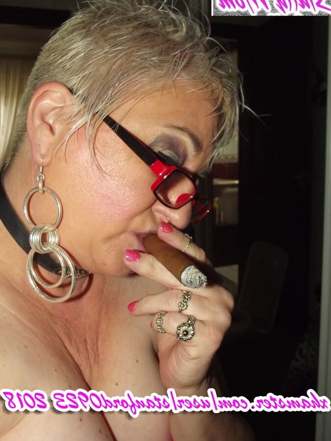 SLUTTY MOM