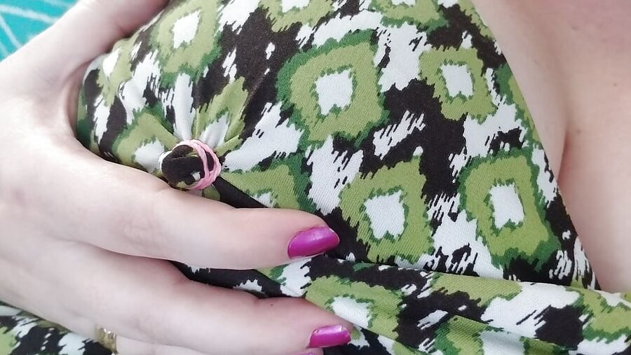 Nipple bands and tit spanking till I cum (video uploading)