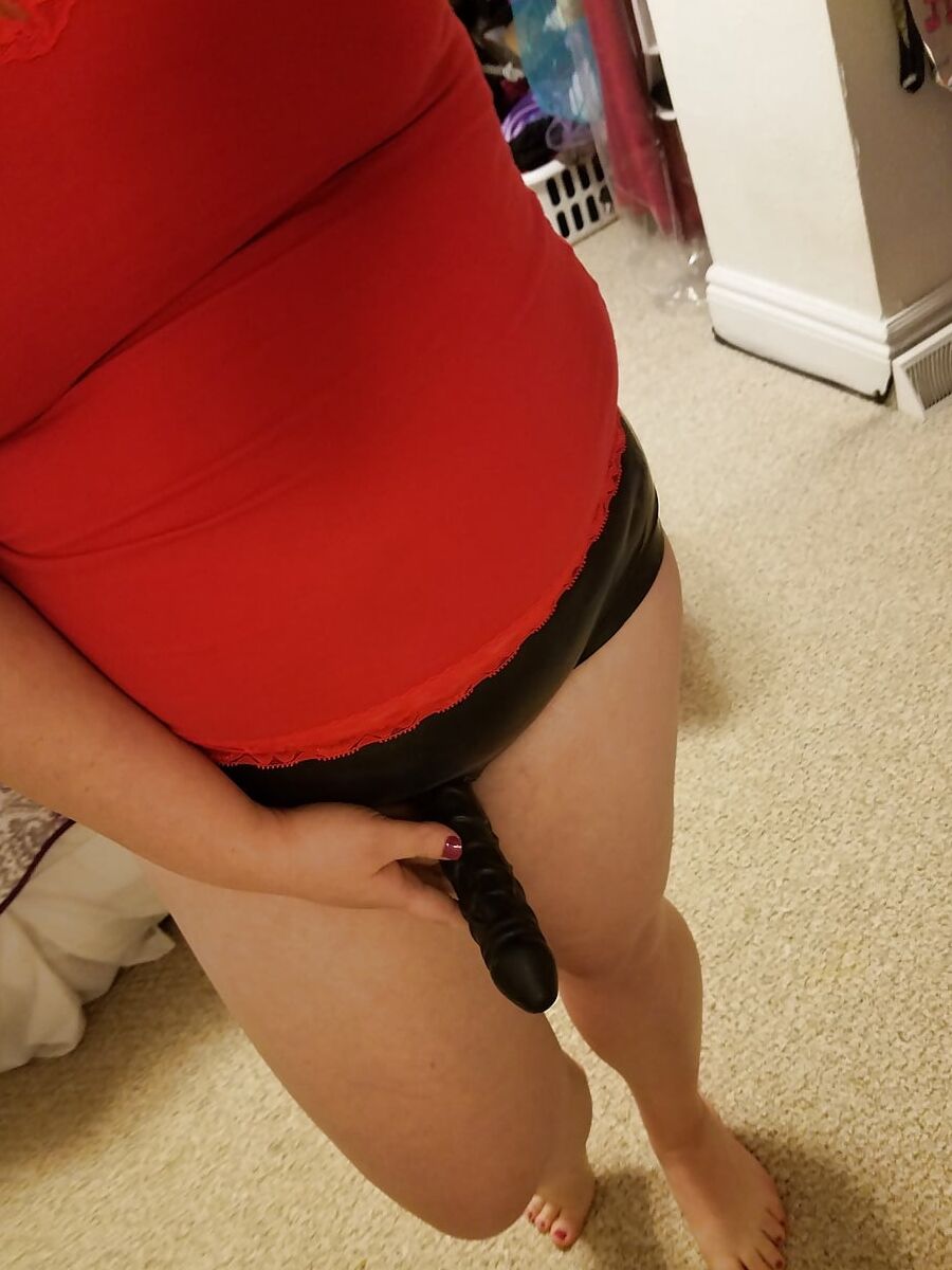 Sexy Wife Milf with Strapon and latex panties