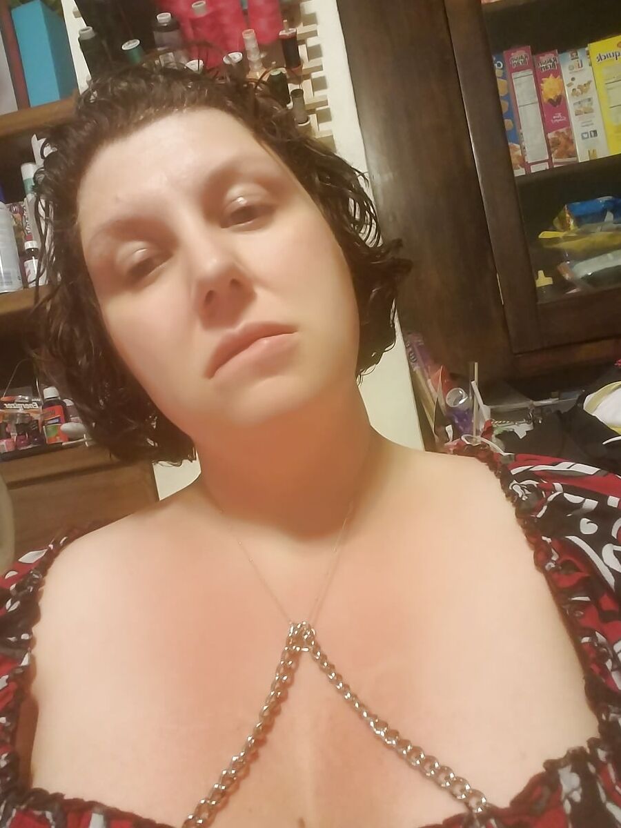 Time for a Switch.... my sub side...... submissive housewife