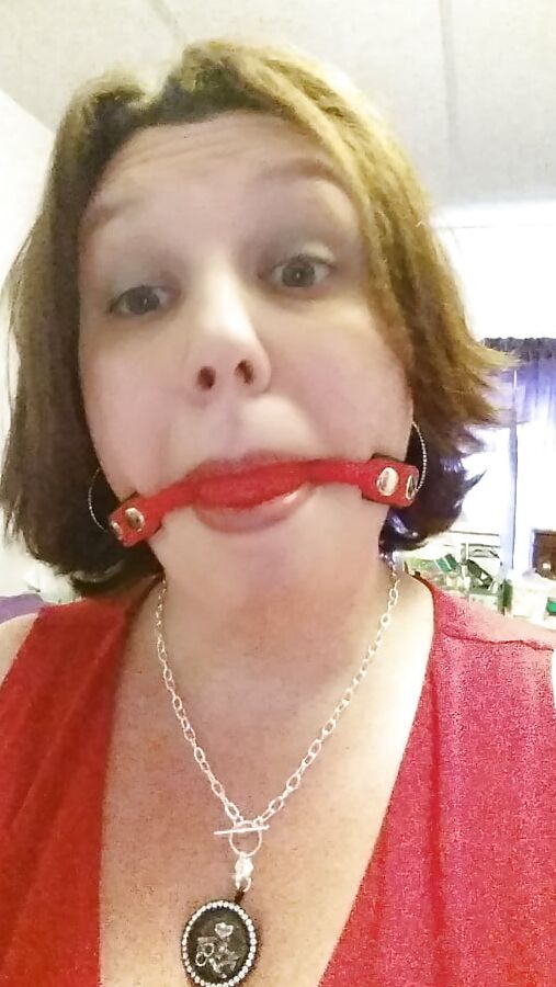 Time for a Switch.... my sub side...... submissive housewife