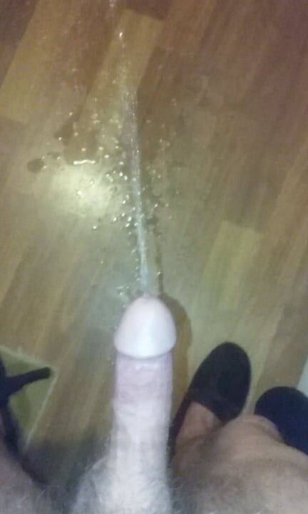 Piss pictures