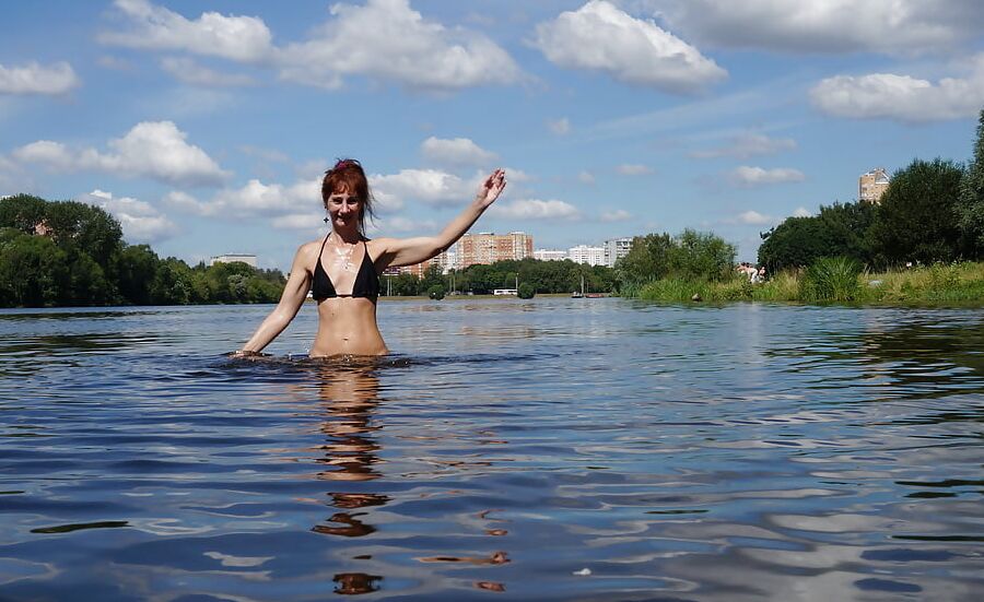 Swimmind in Moscow's pond