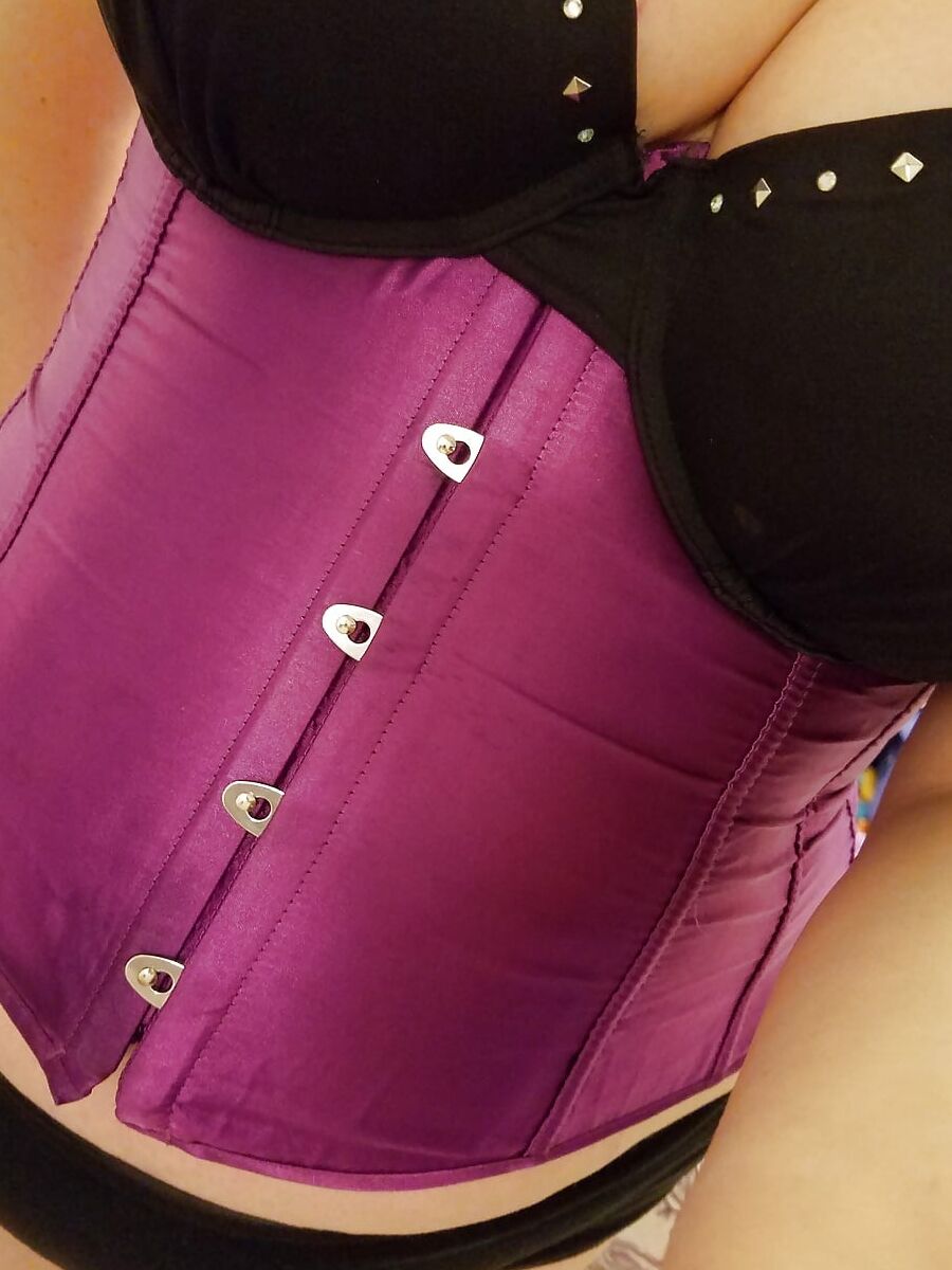 Corsets and other fun of a busty little housewife...