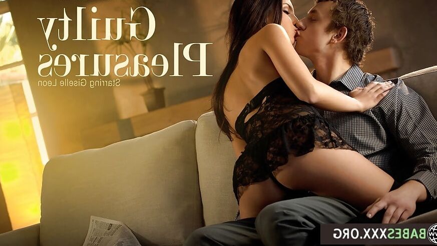 Babes porn pics April 16