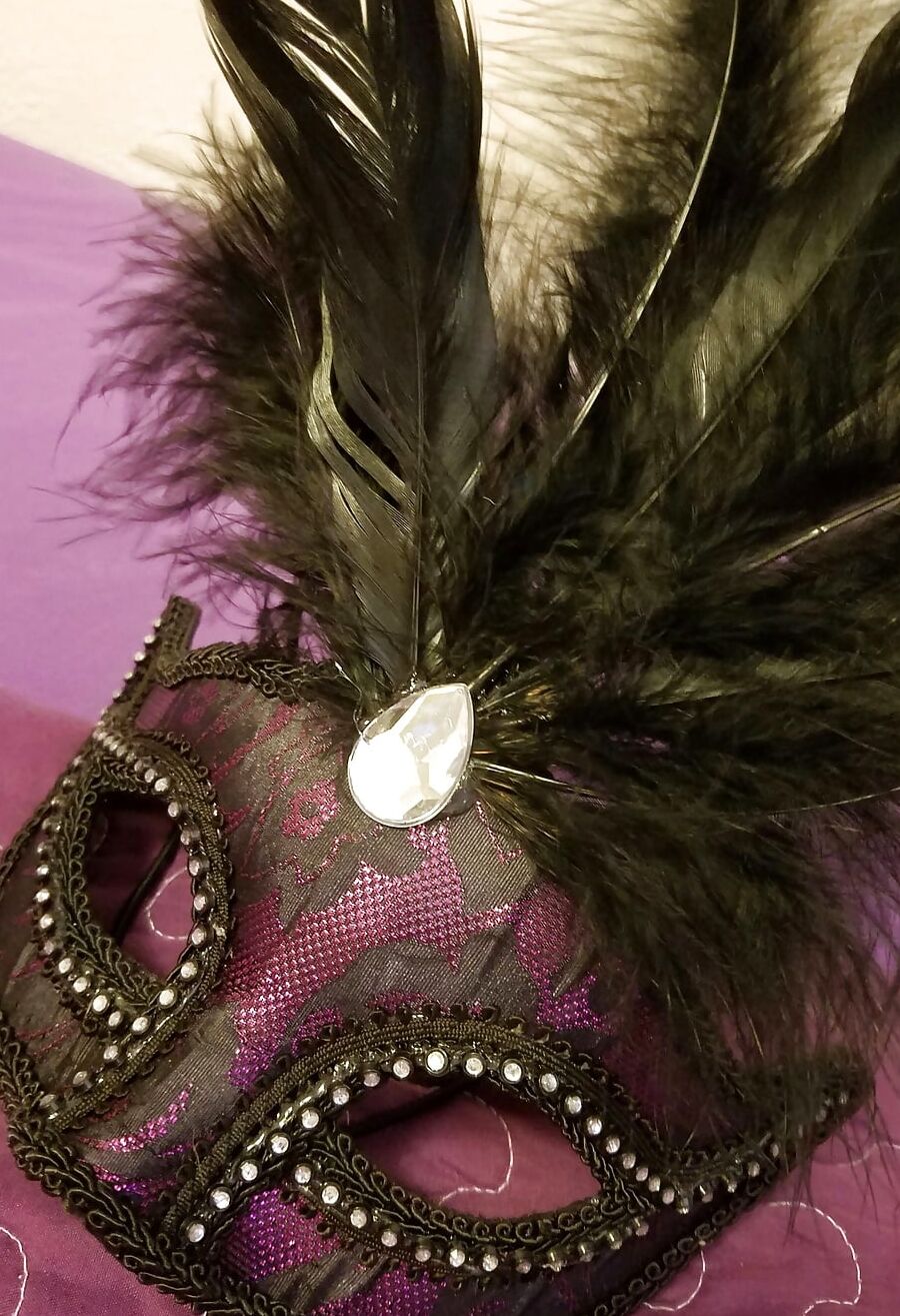 Corsets and other fun of a busty little housewife...