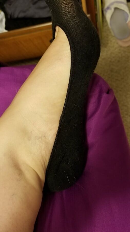 Feet, Legs, Heels & Boots of the Sweet Sexy Housewife