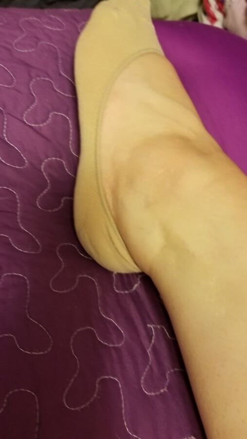 Feet, Legs, Heels & Boots of the Sweet Sexy Housewife