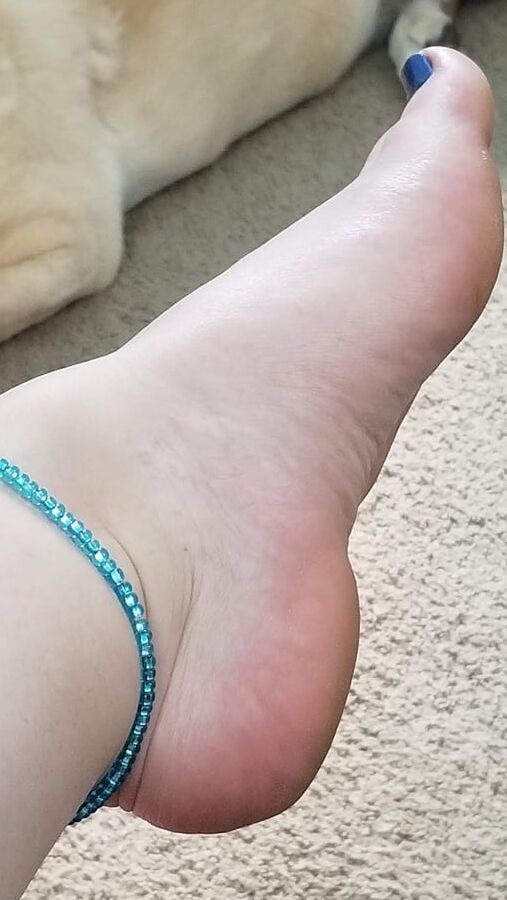 Feet, Legs, Heels & Boots of the Sweet Sexy Housewife