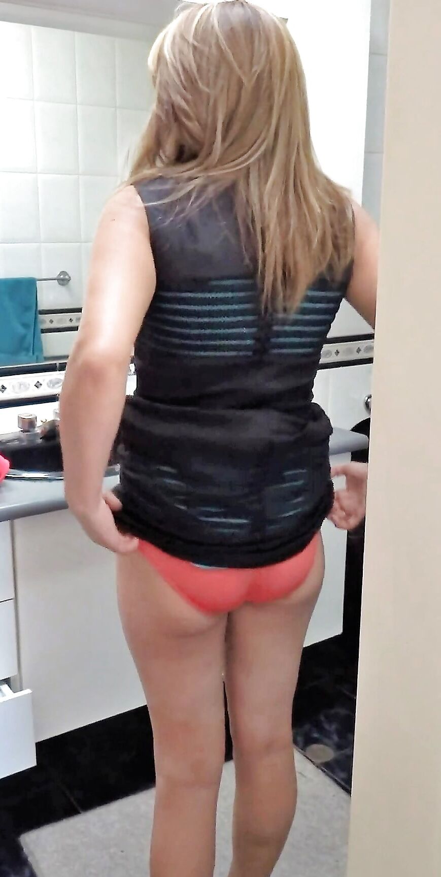 MY HOTWIFE IS VERY BITCH - MI ARDIENTE ESPOSA ES MUY PUTA