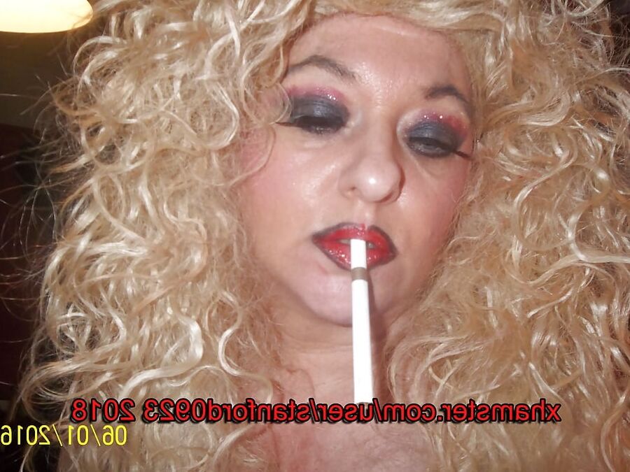 SLIT I LOVE SMOKING