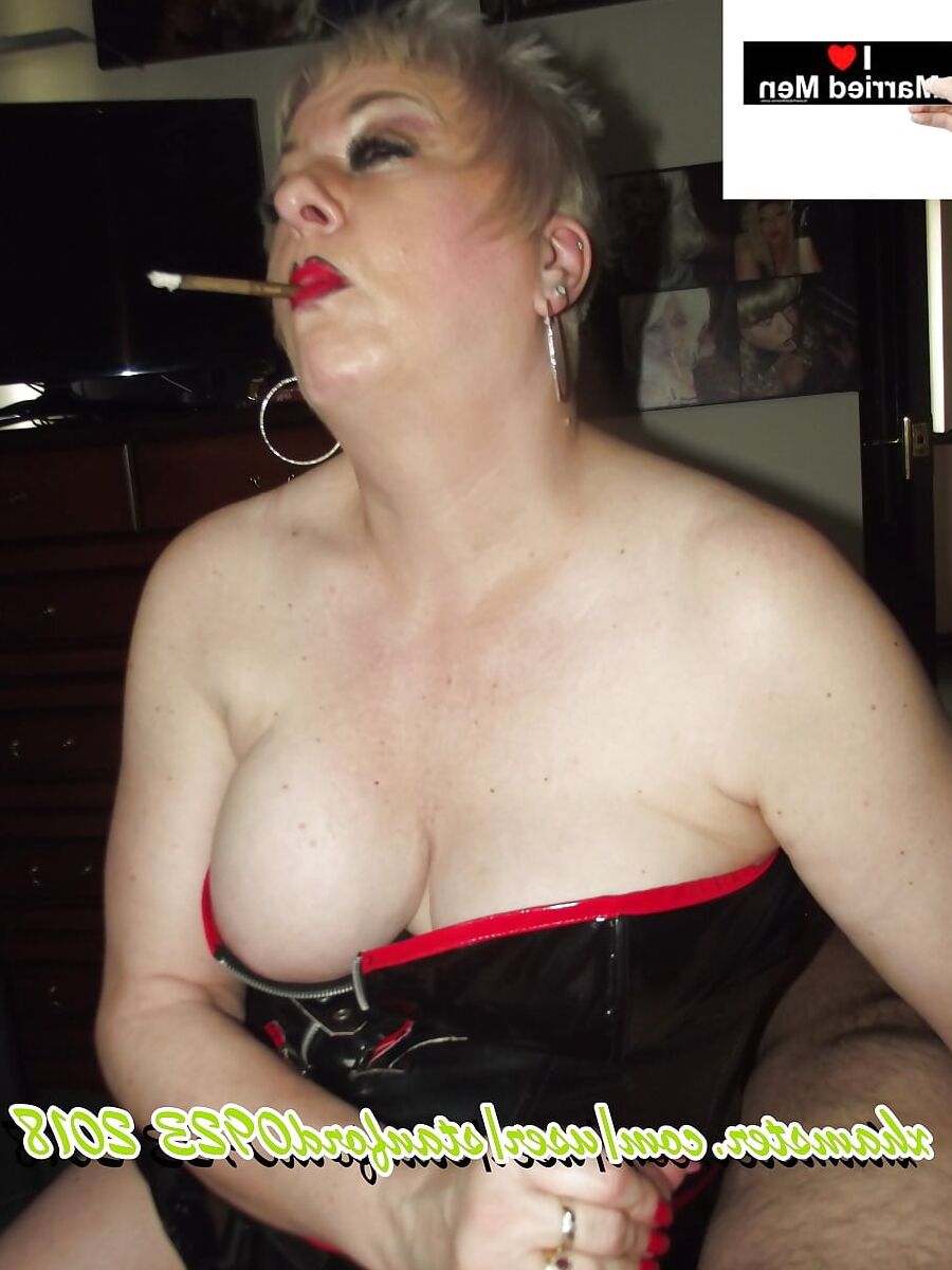 SLUT WHO LOVES MARRIED MEN