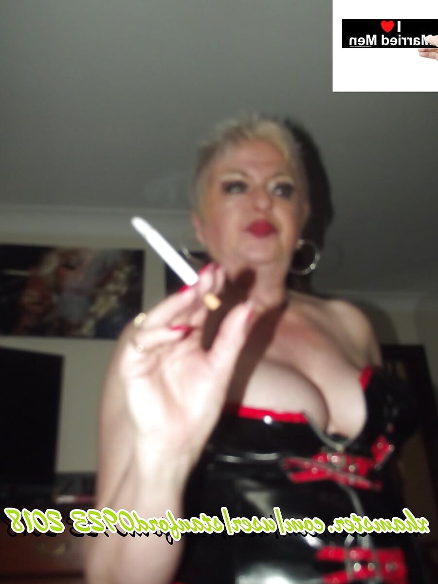 SLUT WHO LOVES MARRIED MEN