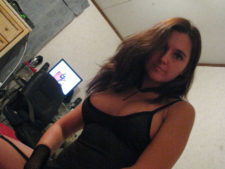 Milf in my bed shoot 3