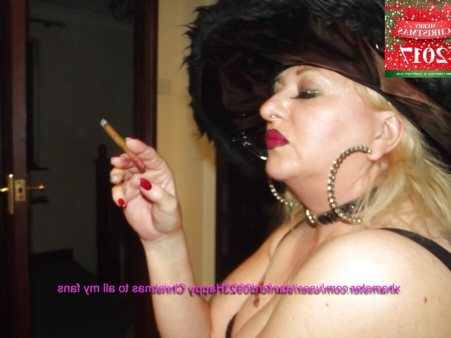 CLASSY XMAS SLUT