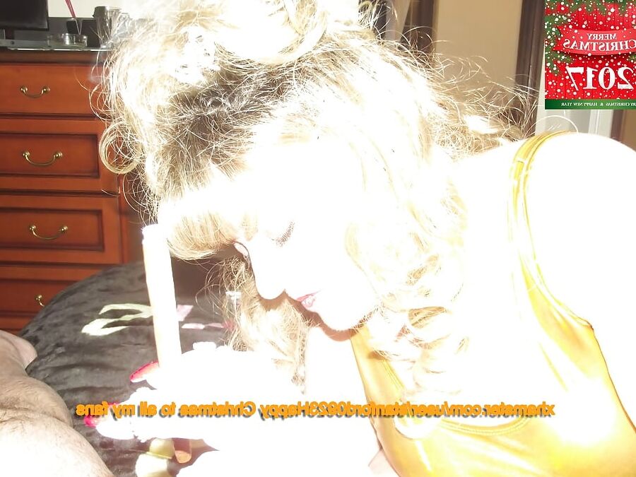 XMAS GOLD SLUT