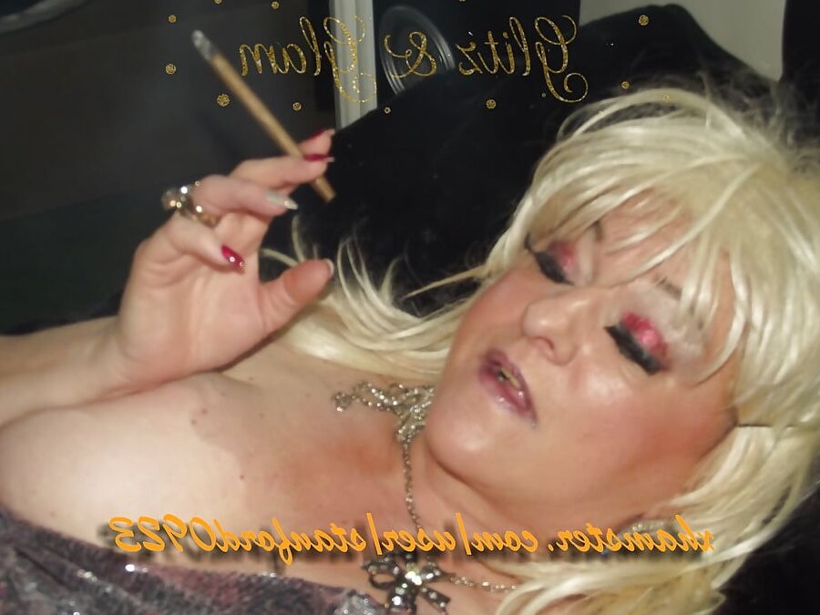 GLITZ & GLAM SLUT