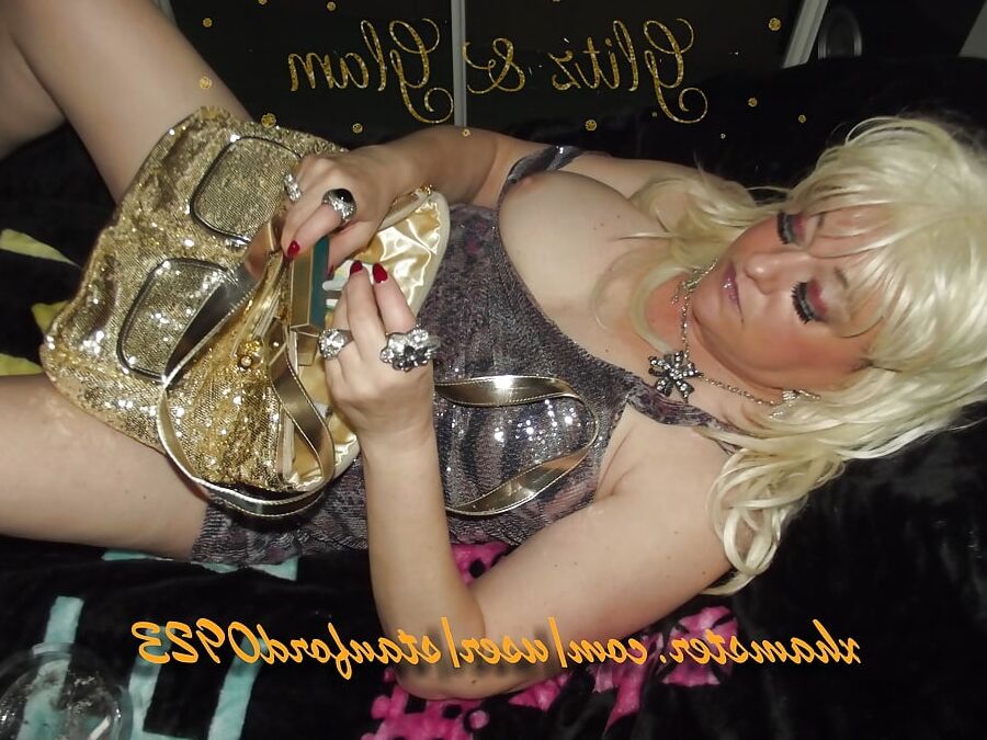 GLITZ & GLAM SLUT