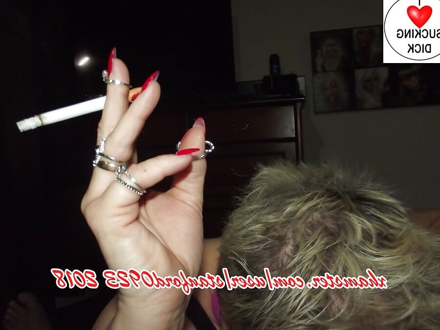 SLUT WIFE LOVES SUCKING DICK