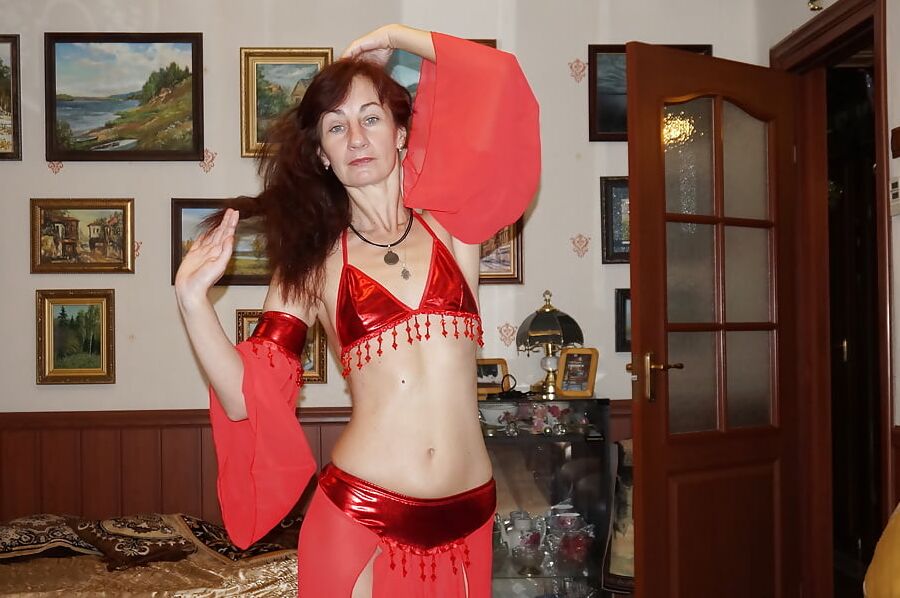 Red petticoat 2