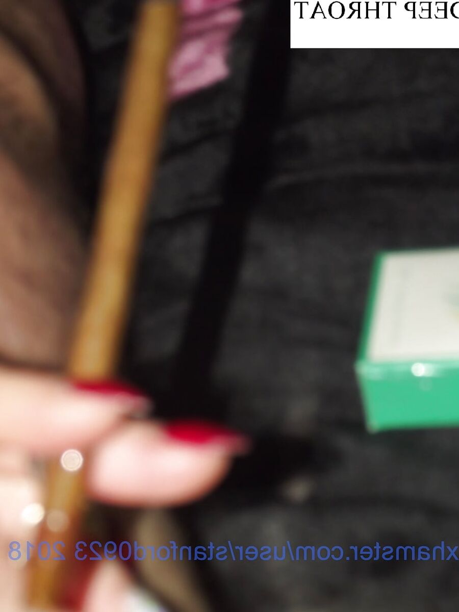 DEEP THROAT SLUT